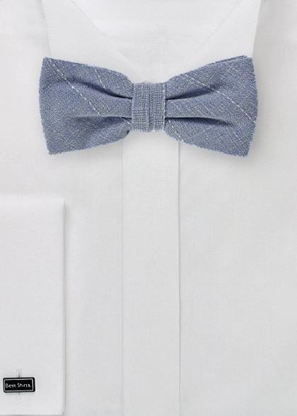 Papillion aus dem gleichen Stoff und Farbe