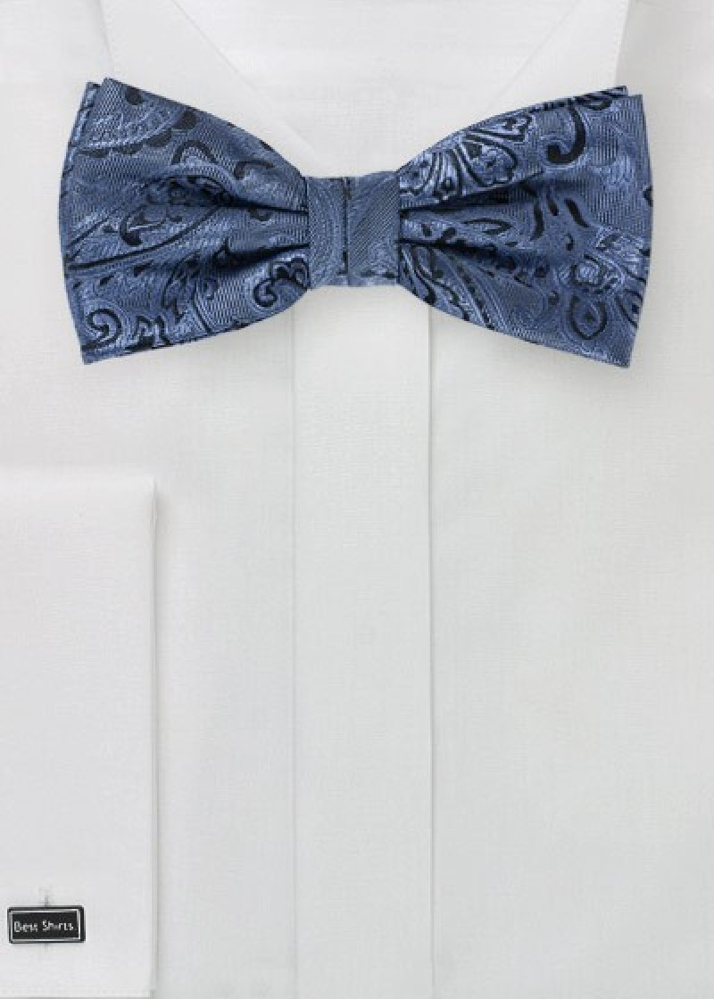 Papillon da uomo con motivo Paisley blu chiaro