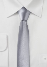 Cravatta extra stretta sagomata...