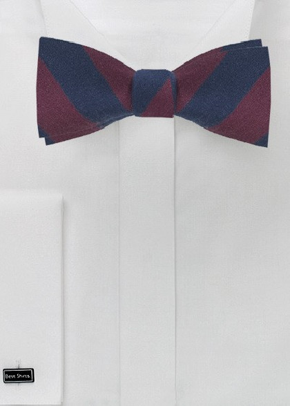 Papillon da annodare aus dem gleichen Stoff und Farbe