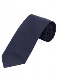 Cravatta in raso oversize in seta tinta...