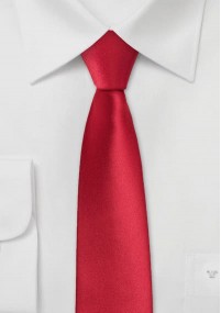 Cravatta sottile rosso chiaro