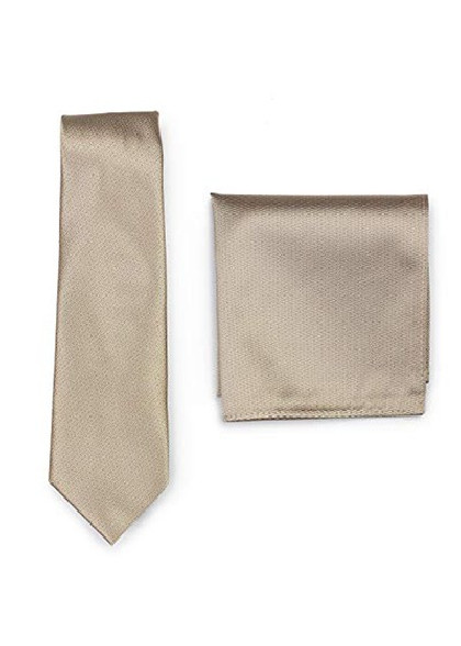 Set di cravatte aus dem gleichen Stoff und Farbe