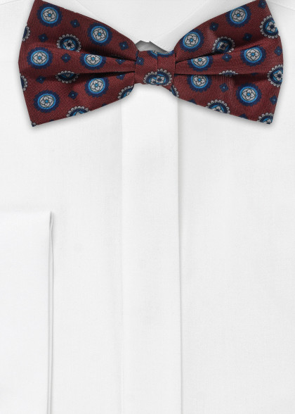 Papillion aus dem gleichen Stoff und Farbe