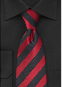 Cravatta rosso nero righe