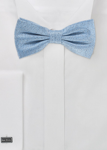Papillion aus dem gleichen Stoff und Farbe