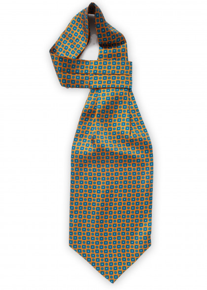 Ascot aus dem gleichen Stoff und Farbe