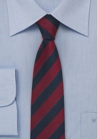 Cravatta sottile rosse blu marino
