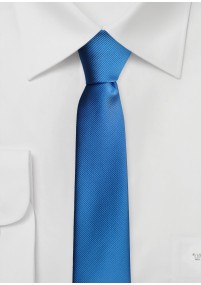 Cravatta business stretta monocromatica...