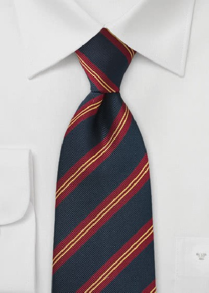 Cravatta XXL aus dem gleichen Stoff und Farbe