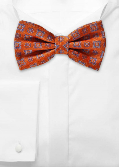 Papillion aus dem gleichen Stoff und Farbe