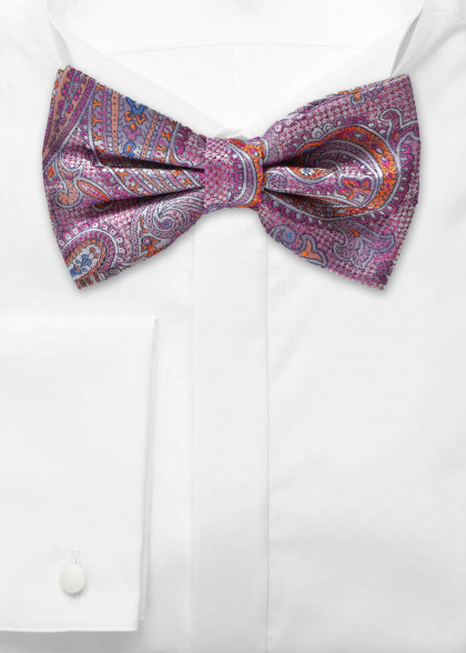 Papillion aus dem gleichen Stoff und Farbe