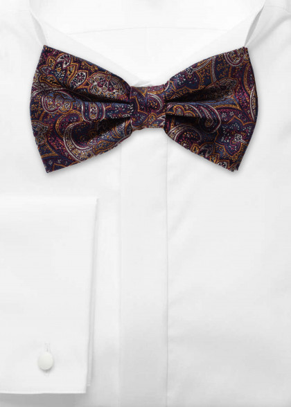 Papillion aus dem gleichen Stoff und Farbe
