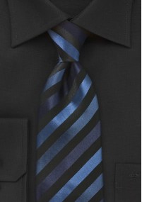 Cravatta righe blu notte