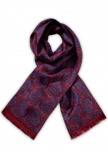 Sciarpa aus dem gleichen Stoff und Farbe