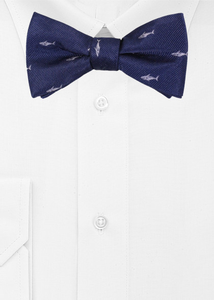 Papillion aus dem gleichen Stoff und Farbe