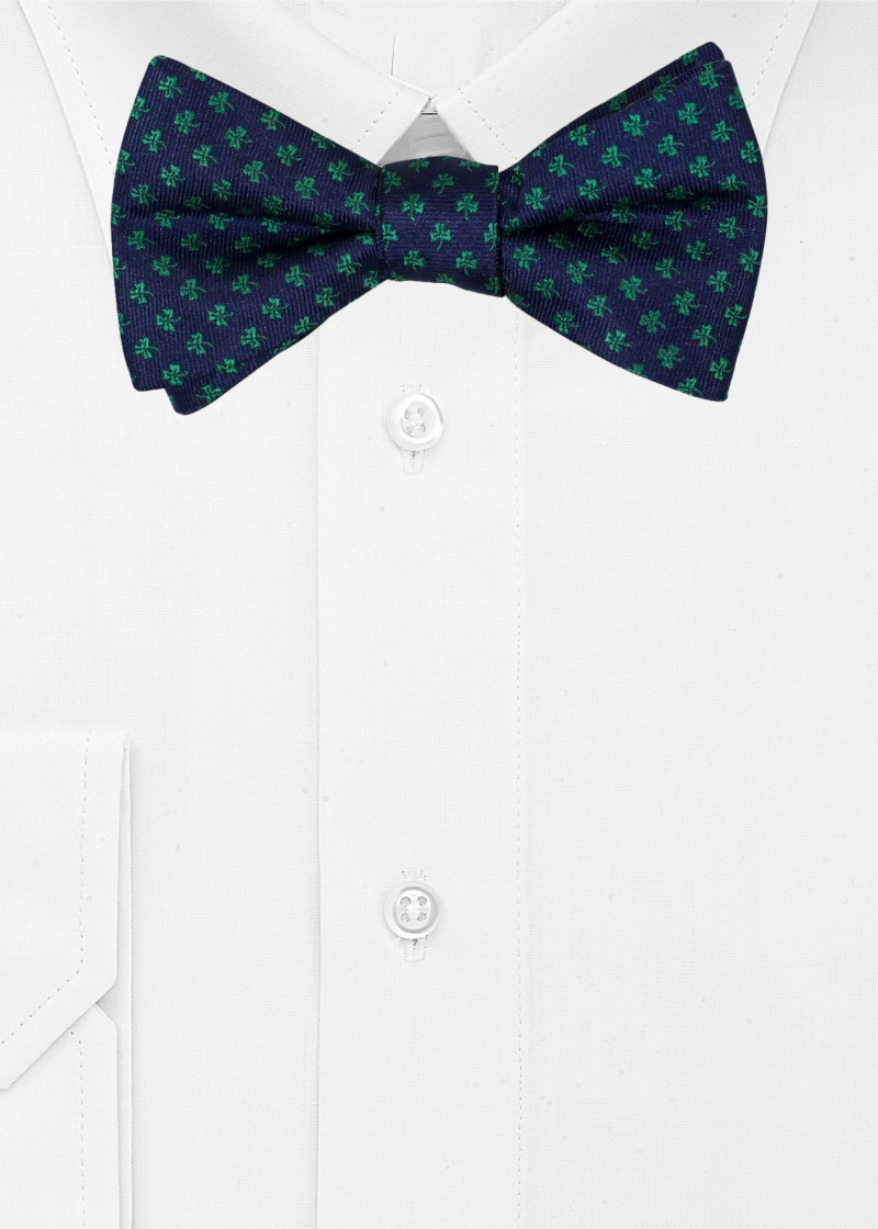 Papillon blu scuro con raffinato motivo a