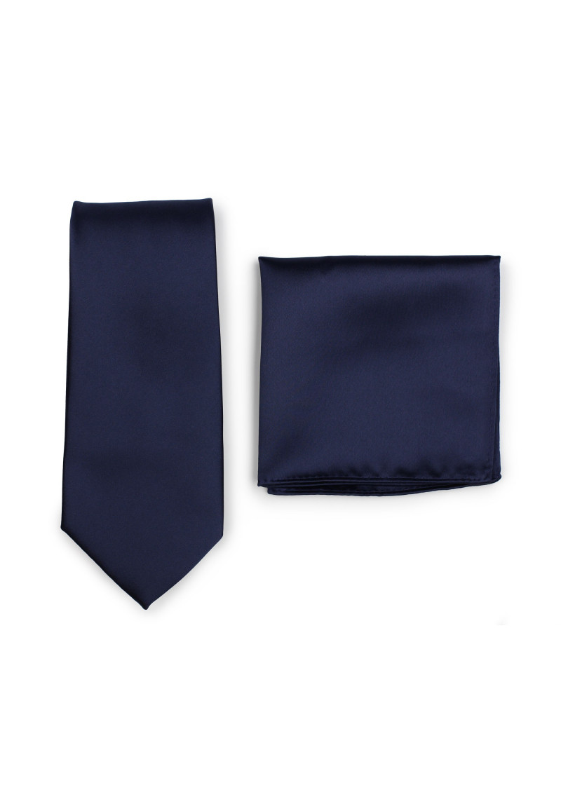 Set di cravatte eleganti: cravatta blu scuro e