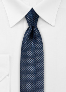 Cravatta blu scuro con struttura