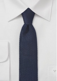 Seiden-Krawatte gewirkt dunkelblau