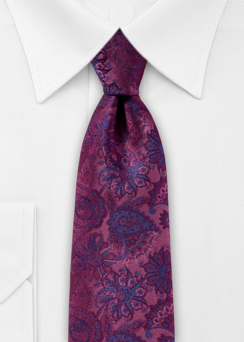 Cravatta di colore viola chiaro con motivo paisley