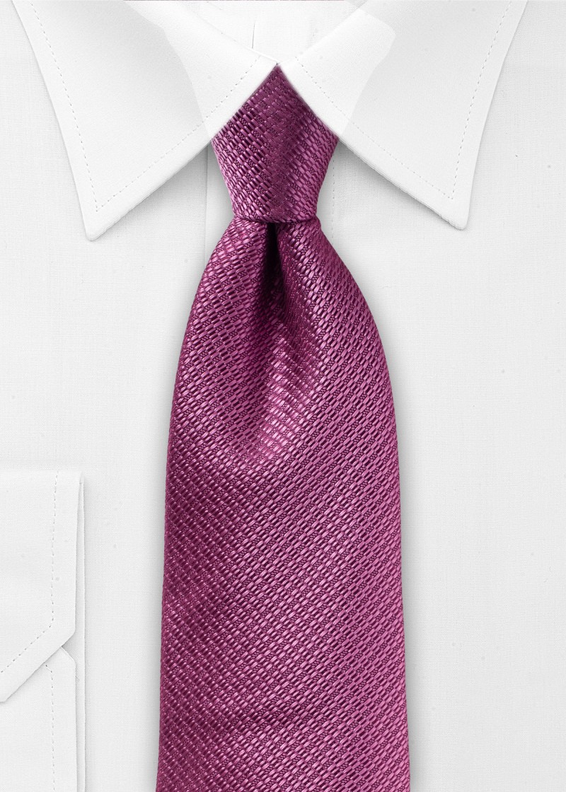 Cravatta in microfibra rosa con struttura fine