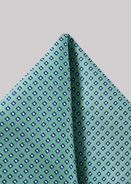 Fazzoletto aus dem gleichen Stoff und Farbe