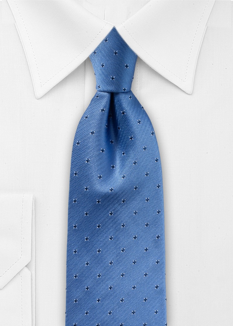 Cravatta blu con motivo elegante e struttura fine
