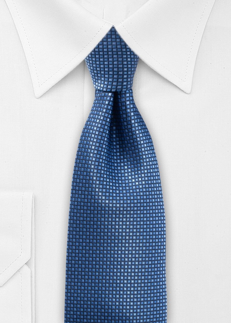 Cravatta blu con motivo - moderna e senza tempo