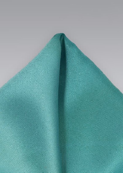 Fazzoletto aus dem gleichen Stoff und Farbe