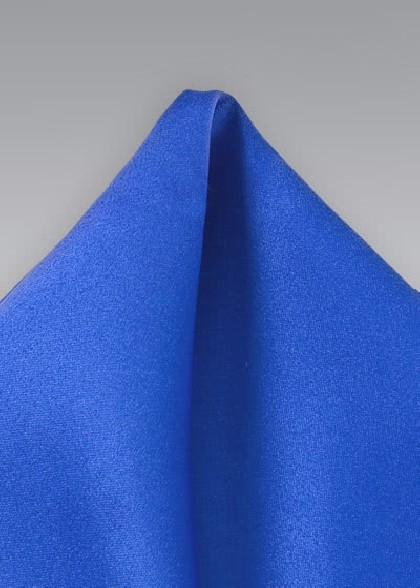 Fazzoletto aus dem gleichen Stoff und Farbe