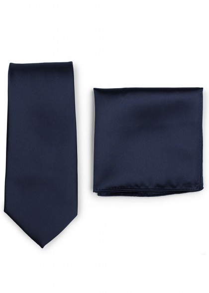 Maschera per il viso aus dem gleichen Stoff und Farbe