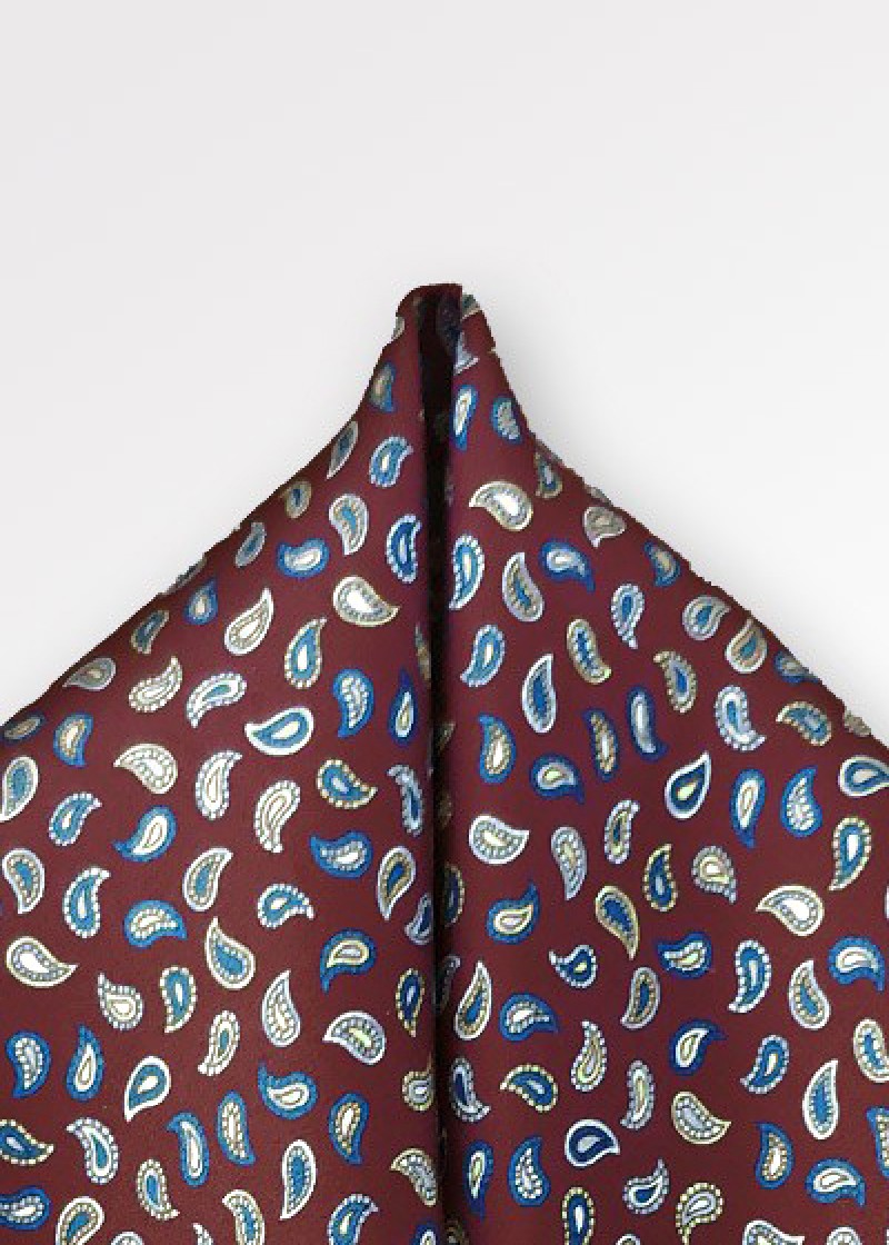 Sciarpa decorativa con motivo paisley rosso vino
