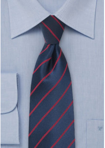 Cravatta blu righe rosse