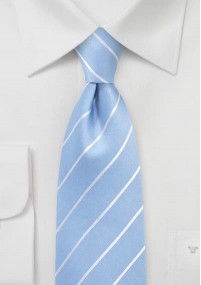 Cravatta a righe blu cielo