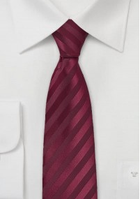 Cravatta stretta bordeaux