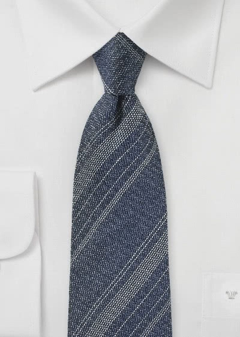 Linea di cravatte design blu navy