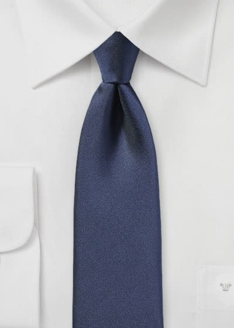 Cravatta sottile blu marino