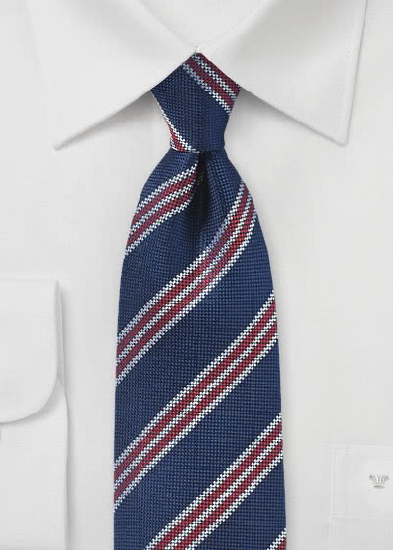 Cravatta classica a righe blu navy