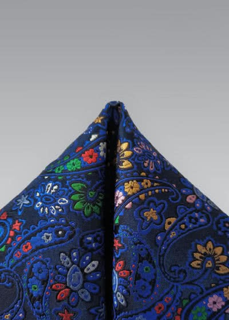 Quadro da taschino in seta con motivo paisley blu