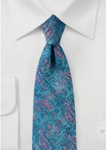 Cravatta business con motivo paisley...