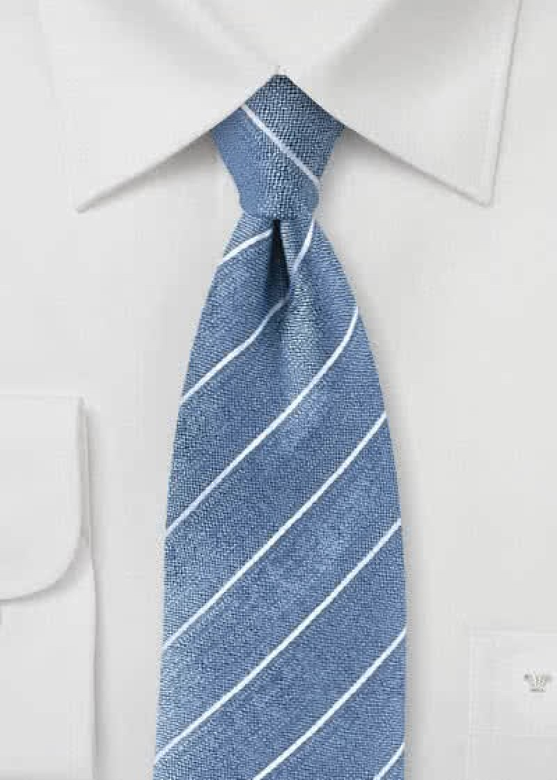 Cravatta a righe grigio blu