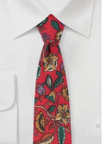 Cravatta con disegno floreale rosso medio