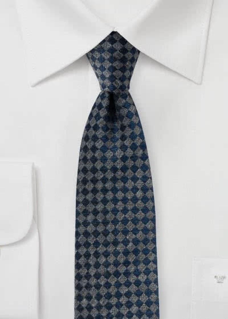 Cravatta elegante da lavoro blu navy argento