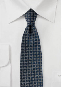 Cravatta elegante da lavoro blu navy...